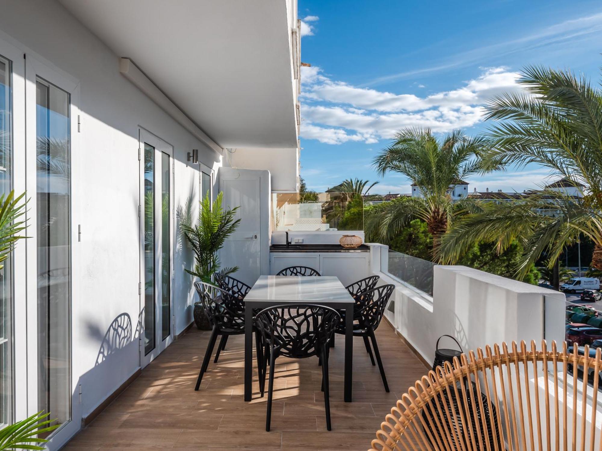 3 Bdrm Stylish Apt W Pool In Puerto Banus Marbellac Extérieur photo