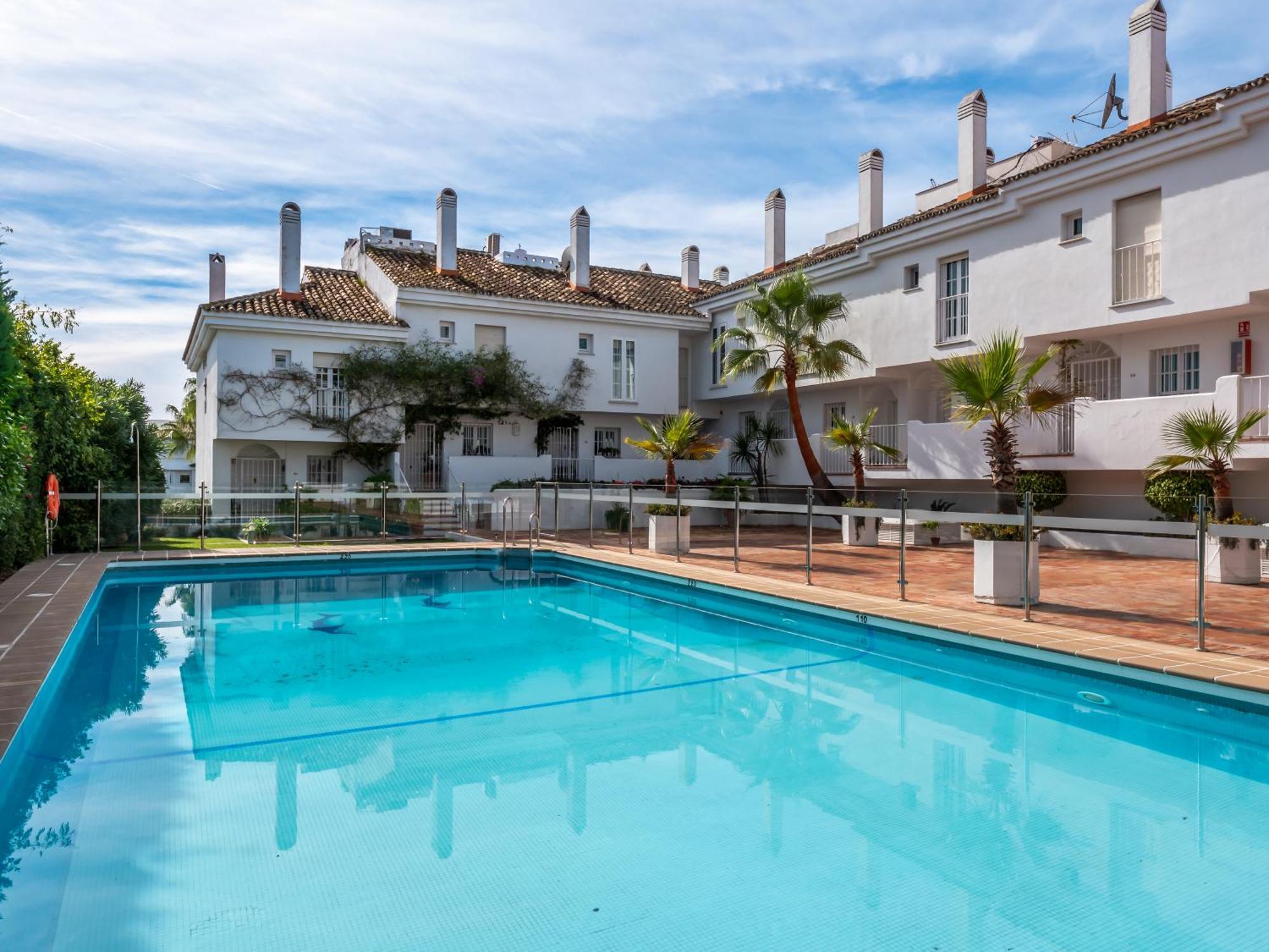 3 Bdrm Stylish Apt W Pool In Puerto Banus Marbellac Extérieur photo