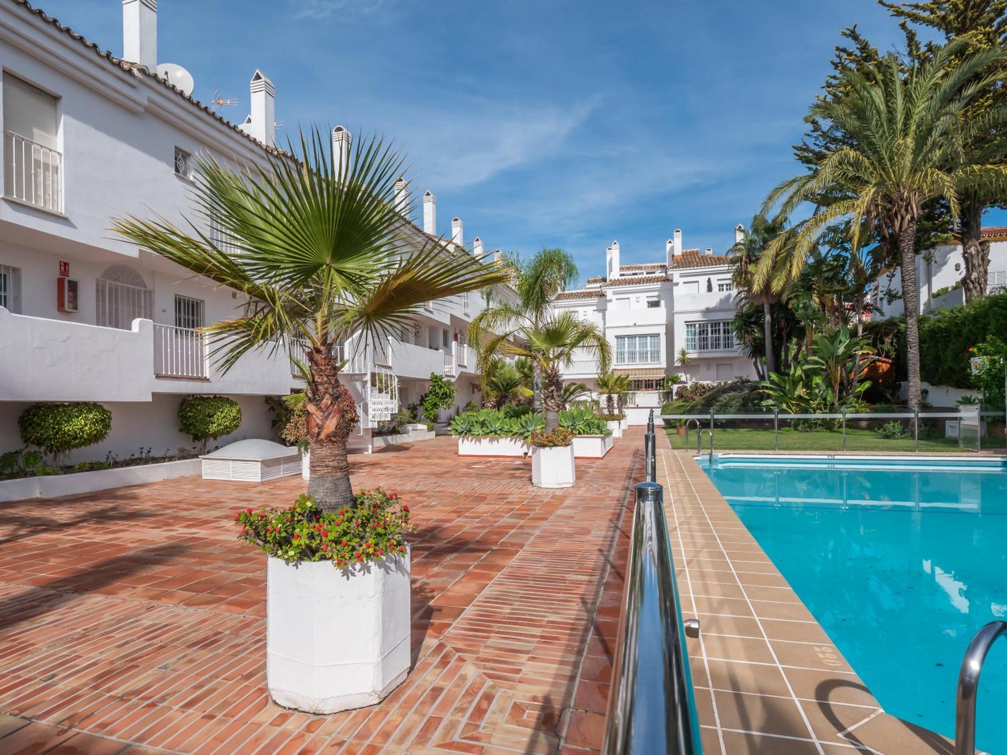 3 Bdrm Stylish Apt W Pool In Puerto Banus Marbellac Extérieur photo